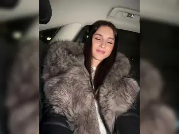 Bongacams Watch Live Sex Cams of EwaBrown