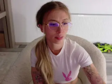 Bongacams Adult Video Chat of DiddySweet1