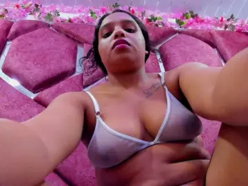 Bongacams Private Sex Chat of SquirtDirty