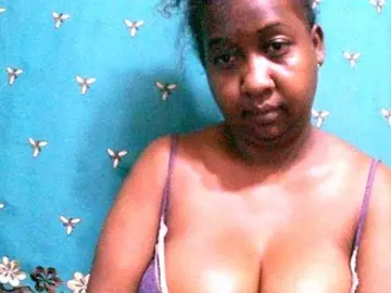 Bongacams Watch Live Sex Cams of Sylivinaahh