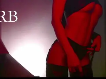 Bongacams Live Sex Cam of KinaGlow