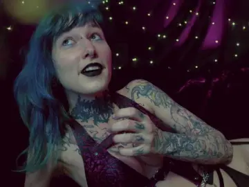 Bongacams Sex Cam of LittleSpaceMouse-