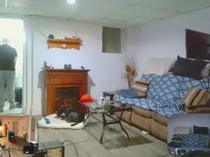 Cam4 Live Porn of CanadaGuy1978