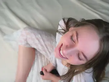 Cam4 Live Porn of CharlieParfitt