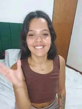 Cam4 Free Live Porn of DarkhoneyX