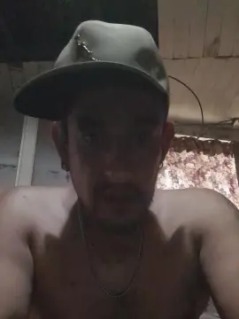 Cam4 Live Sex of ivo84_hot