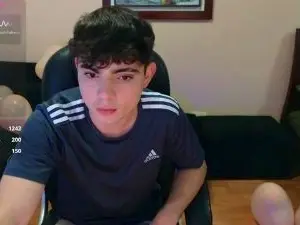 Cam4 Sex Chat of petitegigant