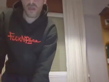 Cam4 Free Porn Cam of txatin22