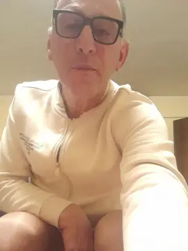 Cam4 Watch Live Sex Cams of Claudiano58