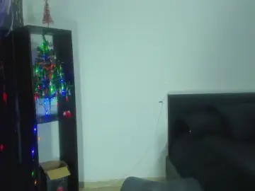 Cam4 Watch Live Sex Cams of Rousisabella2