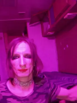 Cam4 Live Sex Cam of JuStAgIrLyBoY