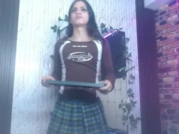 Cam4 Live Porn of maddiison303av