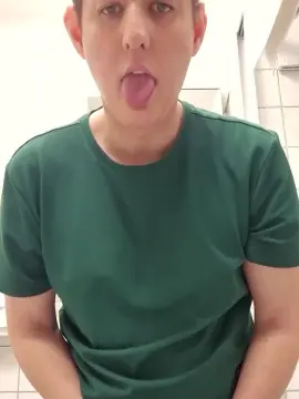 Cam4 Live Sex of olli_36