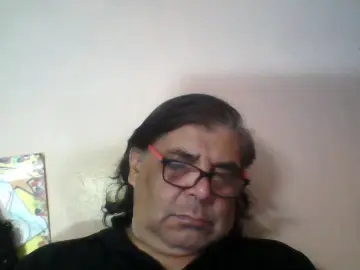 Cam4 Live Sex of romeoron70