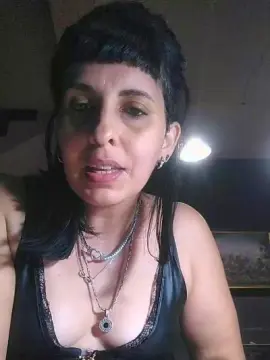 Cam4 Sex Chat of Ayuqueen