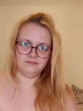 Cam4 Free Live Porn of lapetitecoquin3