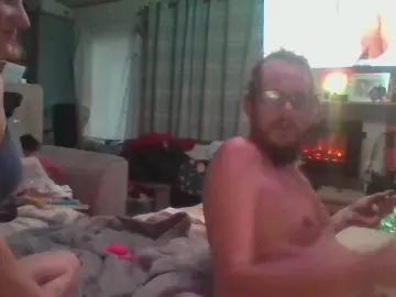 Cam4 Watch Live Sex Cams of glennkirt