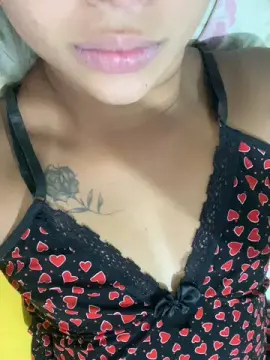 Cam4 Free Live Porn of luiza195