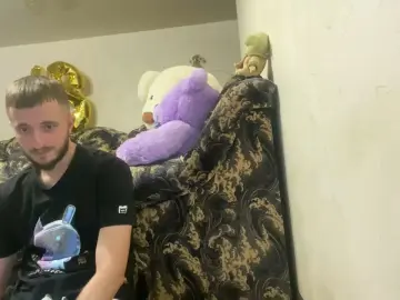 Cam4 Free Live Porn of GrekStrong