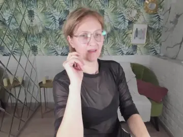 Cam4 Live Sex of ParisCherry