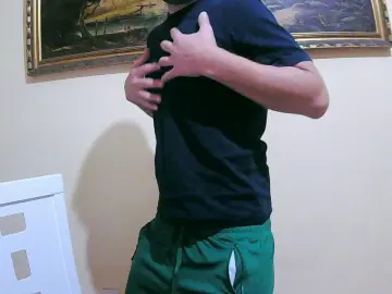 Cam4 Live Sex of benny_malo