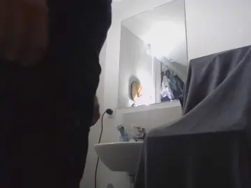 Cam4 Nude Webcam of DX93