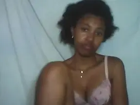 Cam4 Watch Live Sex Cams of Louinah