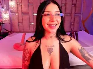Cam4 Live Sex Cam of LeiaWong_