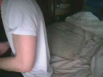 Cam4 Free Live Porn of RaveisKing75