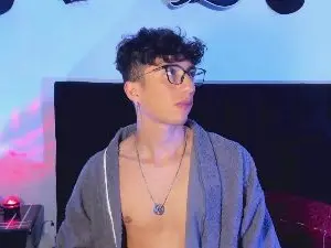 Cam4 Watch Live Sex Cams of mhatias_