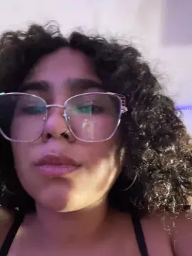 Cam4 Watch Live Sex Cams of Rochiz_Antoo