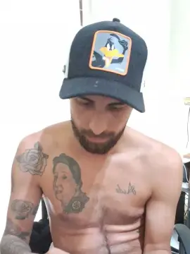 Cam4 Free Live Porn of Chicha94