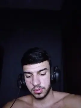 Cam4 Live Sex Cam of robsonhaha