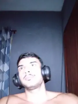 Cam4 Free Live Porn of robsonhaha