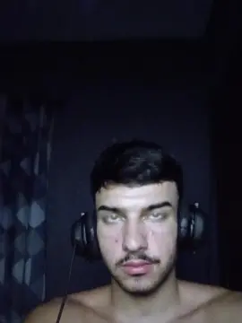 Cam4 Live Sex Cam of robsonhaha