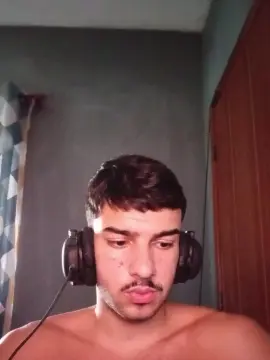 Cam4 Free Live Porn of robsonhaha