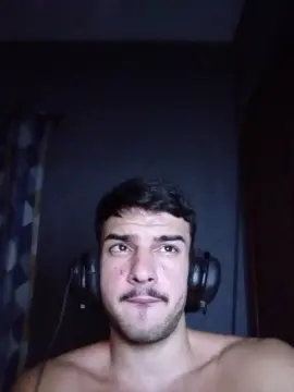 Cam4 Live Sex of robsonhaha