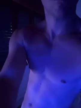 Cam4 Free Live Porn of mariosabelo01