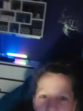 BlueEye_Girl from cam4