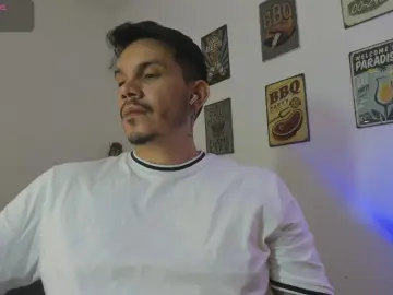 Cam4 Live Porn of alejandro_stark