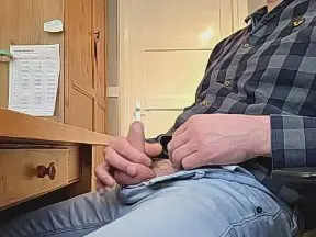 Cam4 Watch Live Sex Cams of hendrikhuizer