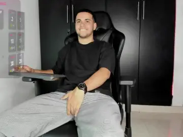 Cam4 Live Porn of LIAM_MATEO_