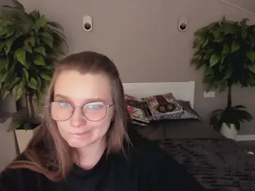 MagicPeachh from cam4