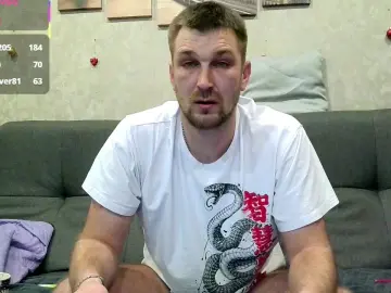 hugoBorz86 from cam4