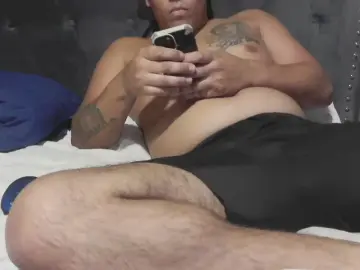 Cam4 Live Sex of RICOLOVE696992