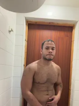 Cam4 Adult Webcam of POTRO_latino2