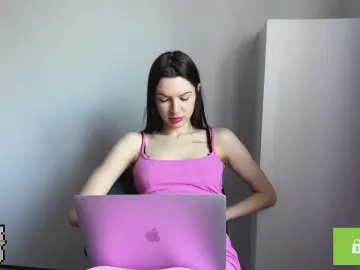 Cam4 Live Sex of NadeneSchuetze