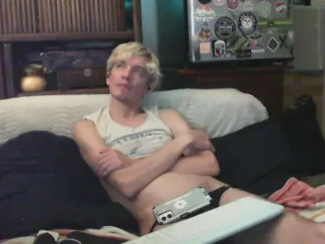 Cam4 Nude Webcam of LuckyxStar78