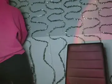 crazy_c_urly from cam4