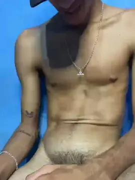 Cam4 Free Live Porn of lucca241